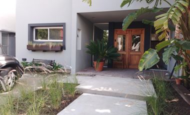 Casa en alquiler Barrio Cerrado La Claridad - San Isidro