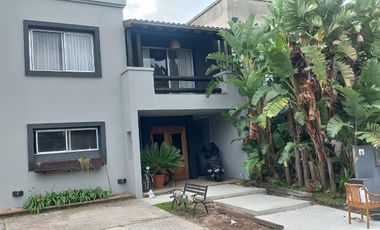 Casa en alquiler Barrio Cerrado La Claridad - San Isidro