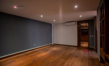 Casa de Lujo  en Renta Con Alberca y Cuarto de Seguridad Cerca de La Minerva