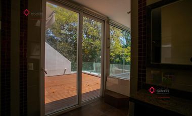 Casa de Lujo  en Renta Con Alberca y Cuarto de Seguridad Cerca de La Minerva