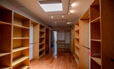 Casa de Lujo  en Renta Con Alberca y Cuarto de Seguridad Cerca de La Minerva