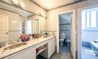 Casa en venta 4 dormitorios Las Lomas de San Isidro con Quincho, Pileta y Cocheras