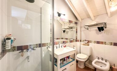 Casa en venta 4 dormitorios Las Lomas de San Isidro con Quincho, Pileta y Cocheras