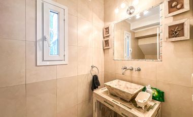 Casa en venta 4 dormitorios Las Lomas de San Isidro con Quincho, Pileta y Cocheras