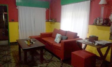Casa en  Calle 513N 2266  Barrio Gobernador Costa .  Florencio Varela