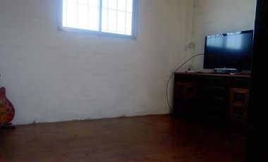 Casa en  Calle 513N 2266  Barrio Gobernador Costa .  Florencio Varela