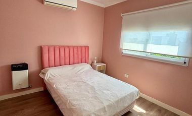 Casa en venta - Barrio La Alameda, Canning