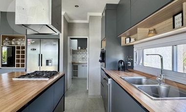 Casa en venta - Barrio La Alameda, Canning