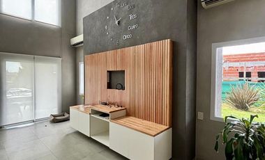 Casa en venta - Barrio La Alameda, Canning