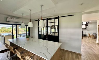 Casa a la laguna 4 dormitorios en Puertos Escobar