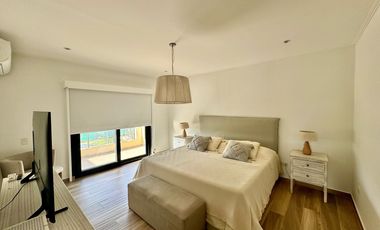 Casa a la laguna 4 dormitorios en Puertos Escobar