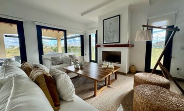 Casa a la laguna 4 dormitorios en Puertos Escobar