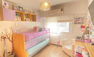 - Departamento tres ambientes de categoría en venta-