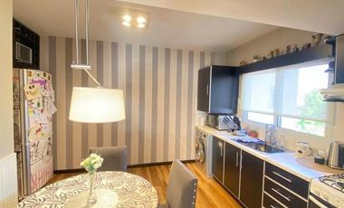 - Departamento tres ambientes de categoría en venta-