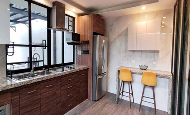 Casa amueblada en Renta en Lomas del Valle, San Pedro Garza García