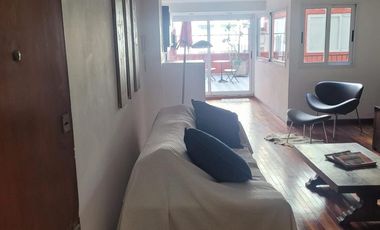 Departamento en Carlos Pellegrini 1000 contrafrente 4to Piso