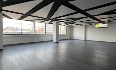 Excelente oficina recién remodelada Industrial Alce Blanco, Naucalpan Edo. Méx.