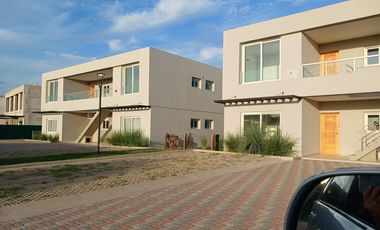 Departamento de tres ambientes a estrenar se vende  totalmente amoblado con renta
