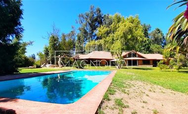 Casa en Venta en a 5 minutos de vivero las brujas de talagante, y colegio carampangue