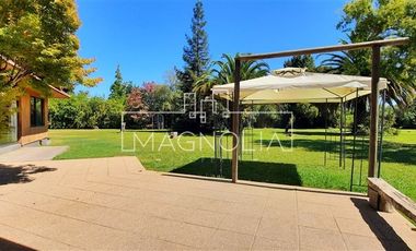 Casa en Venta en a 5 minutos de vivero las brujas de talagante, y colegio carampangue