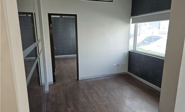 Oficina en renta en Cd. Juárez, Chihuahua en zona exclusiva