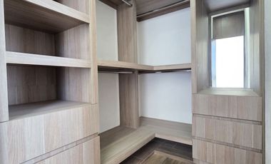 CASA EN VENTA 2 PLANTAS, 3 RECÁMARAS, 3 BAÑOS, ESTUDIO