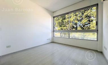 Venta Departamento de 3 ambientes con cochera. Temperley Oeste.