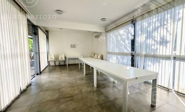 Venta Departamento de 3 ambientes con cochera. Temperley Oeste.