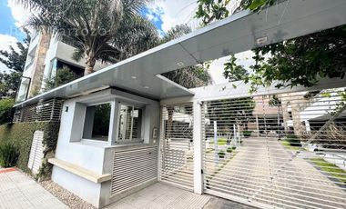 Venta Departamento de 3 ambientes con cochera. Temperley Oeste.