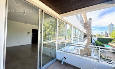 Venta Departamento de 3 ambientes con cochera. Temperley Oeste.