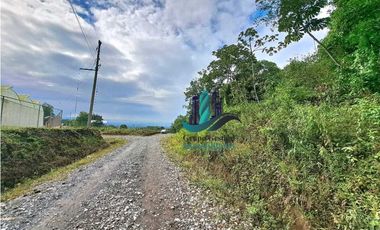 VENDO.FINCA DE 4.5 HECTAREAS BOSQUE CON.RIO