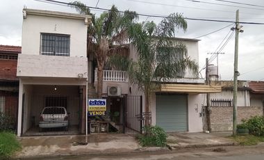 CASA MAS 2 DEPARTAMENTO Calle: Martinez Nº 175 (G. Catan)