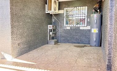 Casa en Arriendo en Ochagavía con Víctor Jara