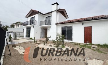 ¡ESPACIOSA CASA EN EXCELENTE UBICACIÓN!
