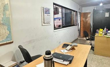 Alquiler de Galpón para usos múltiples con oficina y servicios