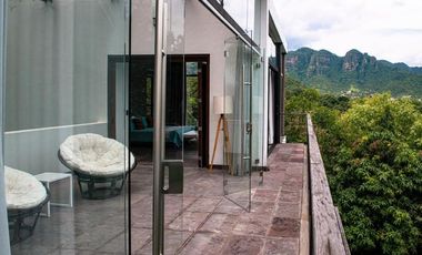 Casa de las Aves: Un Refugio de Lujo en el Corazón de la Naturaleza, Un Hogar Único a la Venta en Malinalco.