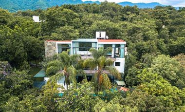 Casa de las Aves: Un Refugio de Lujo en el Corazón de la Naturaleza, Un Hogar Único a la Venta en Malinalco.