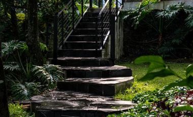 Casa de las Aves: Un Refugio de Lujo en el Corazón de la Naturaleza, Un Hogar Único a la Venta en Malinalco.