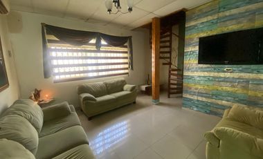 Casa rentera en Venta en La Chala Callejón 2, Sur de GYE  AdrM