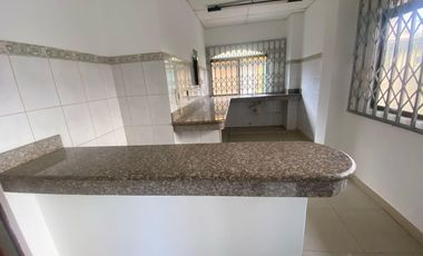 Casa rentera en Venta en La Chala Callejón 2, Sur de GYE  AdrM