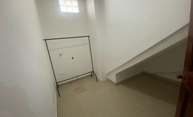 Casa rentera en Venta en La Chala Callejón 2, Sur de GYE  AdrM