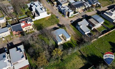 CASA EN VENTA 4 AMBIENTES EN CAÑUELAS