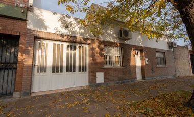 CASA 3 DORMITORIOS - SARGENTO CABRAL
