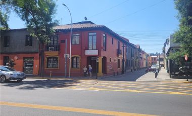 Casa Comercial de 3 Pisos
