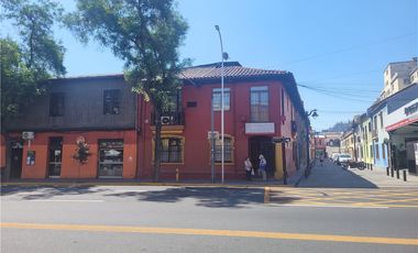 Casa Comercial de 3 Pisos