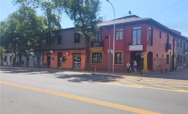 Casa Comercial de 3 Pisos