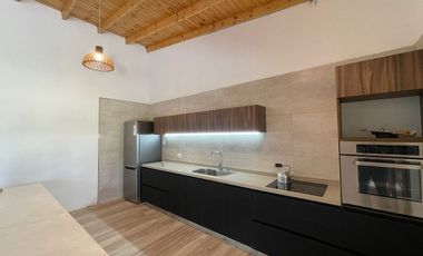 Venta casa con pileta Club de Campo La Colonia