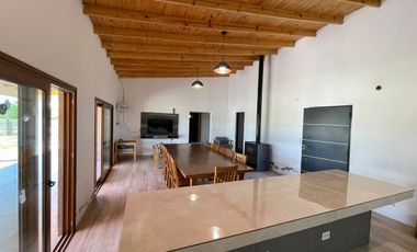 Venta casa con pileta Club de Campo La Colonia