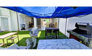 Gran propiedad comercial en Quillota, 800 m2., con 2 dptos., 2 locales y galpón.