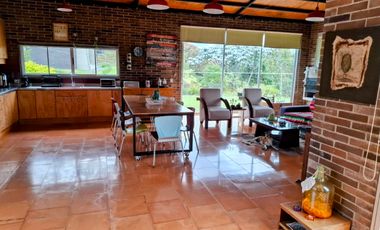 🏡 CASA EN VENTA UBICADA EN EL RETIRO SECTOR COLEGIO VERMONT